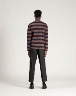 Bar Stripe Tee L/S Navy/Brown -Dress store AW 21 On Model Web Res Mojave Tee Heavyweight LS 002