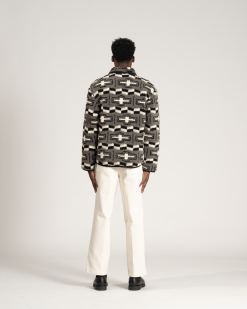 Reverse Zip Pile & Quilt Jacket Grey 12 Reverse Zip Pile & Quilt Jacket Grey -Dress store AW 21 On Model Web Res Reverse Zip Pile Quilt Jacket 008