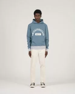 Collegiate Hoodie Marine -Dress store SS22 ON MODEL WEB 099