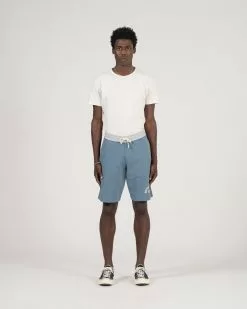 Collegiate Short Marine -Dress store SS22 ON MODEL WEB 225