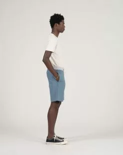 Collegiate Short Marine -Dress store SS22 ON MODEL WEB 226