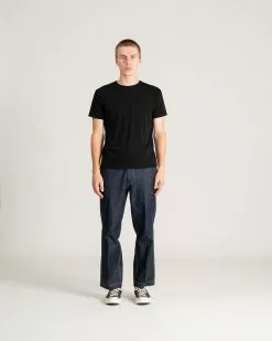 T-Shirt Coal -Dress store SS22 ON MODEL WEB 287