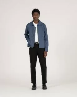 Bonneville Zip Jacket Navy -Dress store SS22 ON MODEL WEB 424