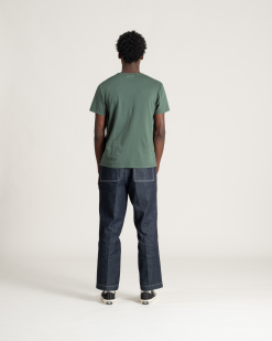 T-Shirt Knickerbocker Green -Dress store Spring 21 On Model Hi Res 198 53fccbd7 518a 445a bf87 16aad5ee35c5